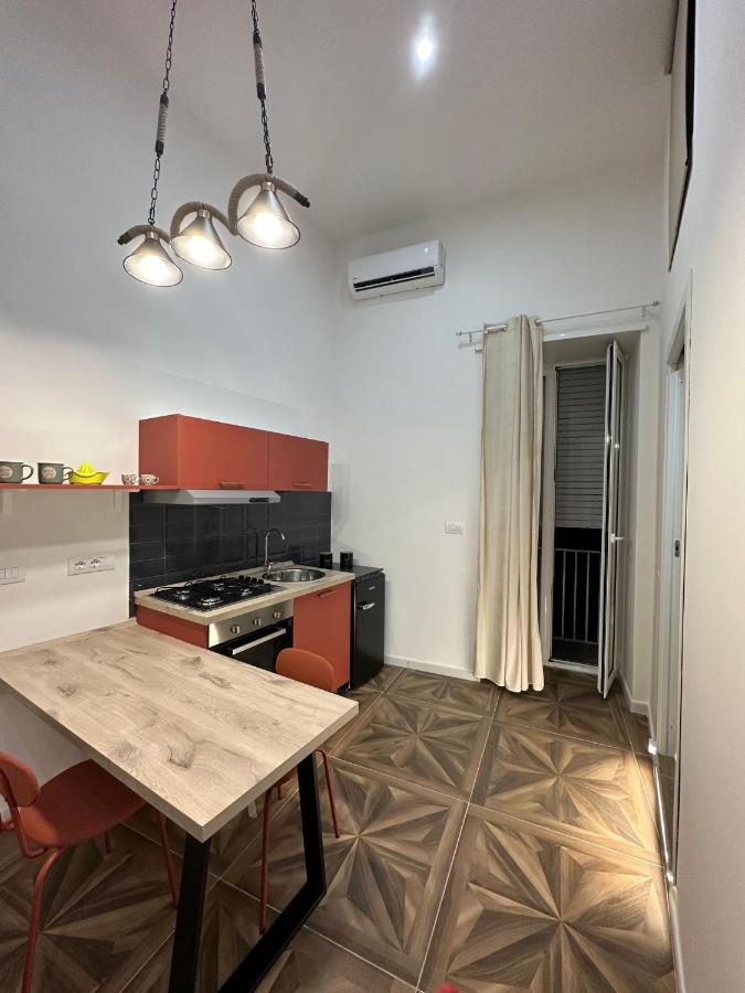 San Ferdinando Suite Room เนเปิลส์ ภายนอก รูปภาพ