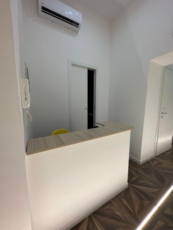 San Ferdinando Suite Room เนเปิลส์ ภายนอก รูปภาพ