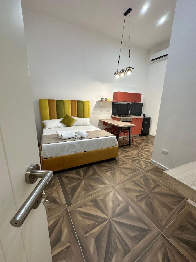 San Ferdinando Suite Room เนเปิลส์ ภายนอก รูปภาพ
