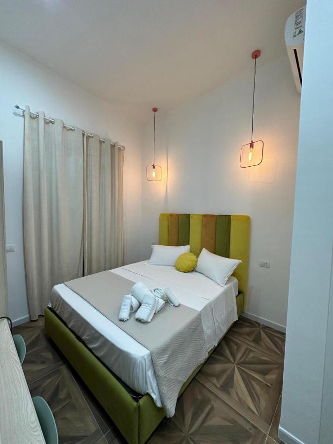 San Ferdinando Suite Room เนเปิลส์ ภายนอก รูปภาพ