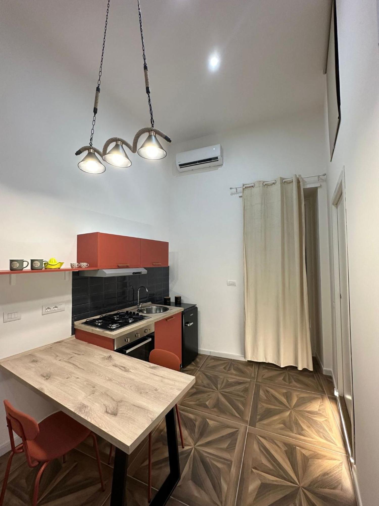 San Ferdinando Suite Room เนเปิลส์ ภายนอก รูปภาพ